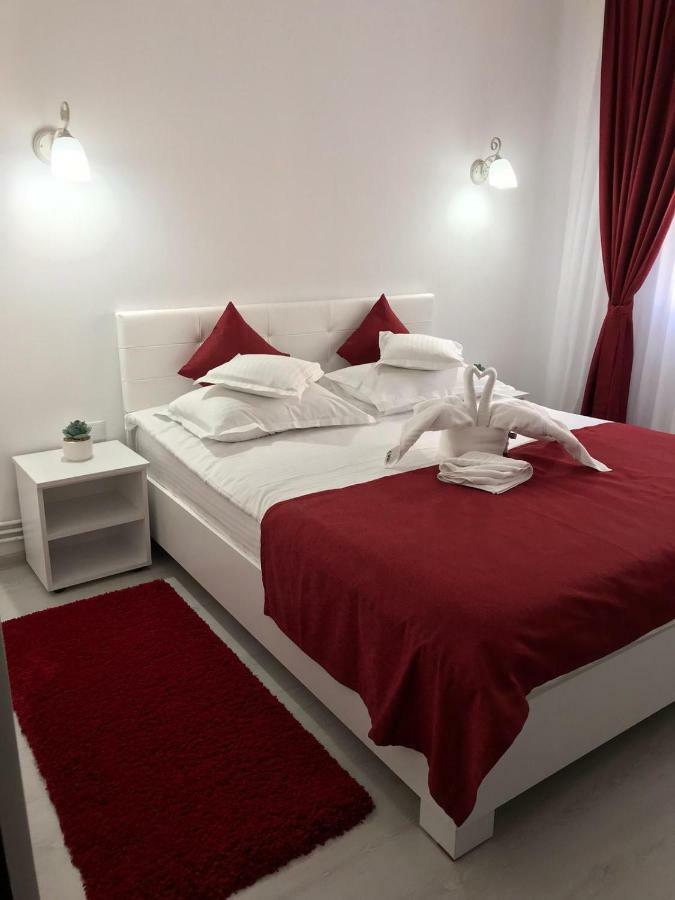 Apartament Mont Blanc Сіная Екстер'єр фото